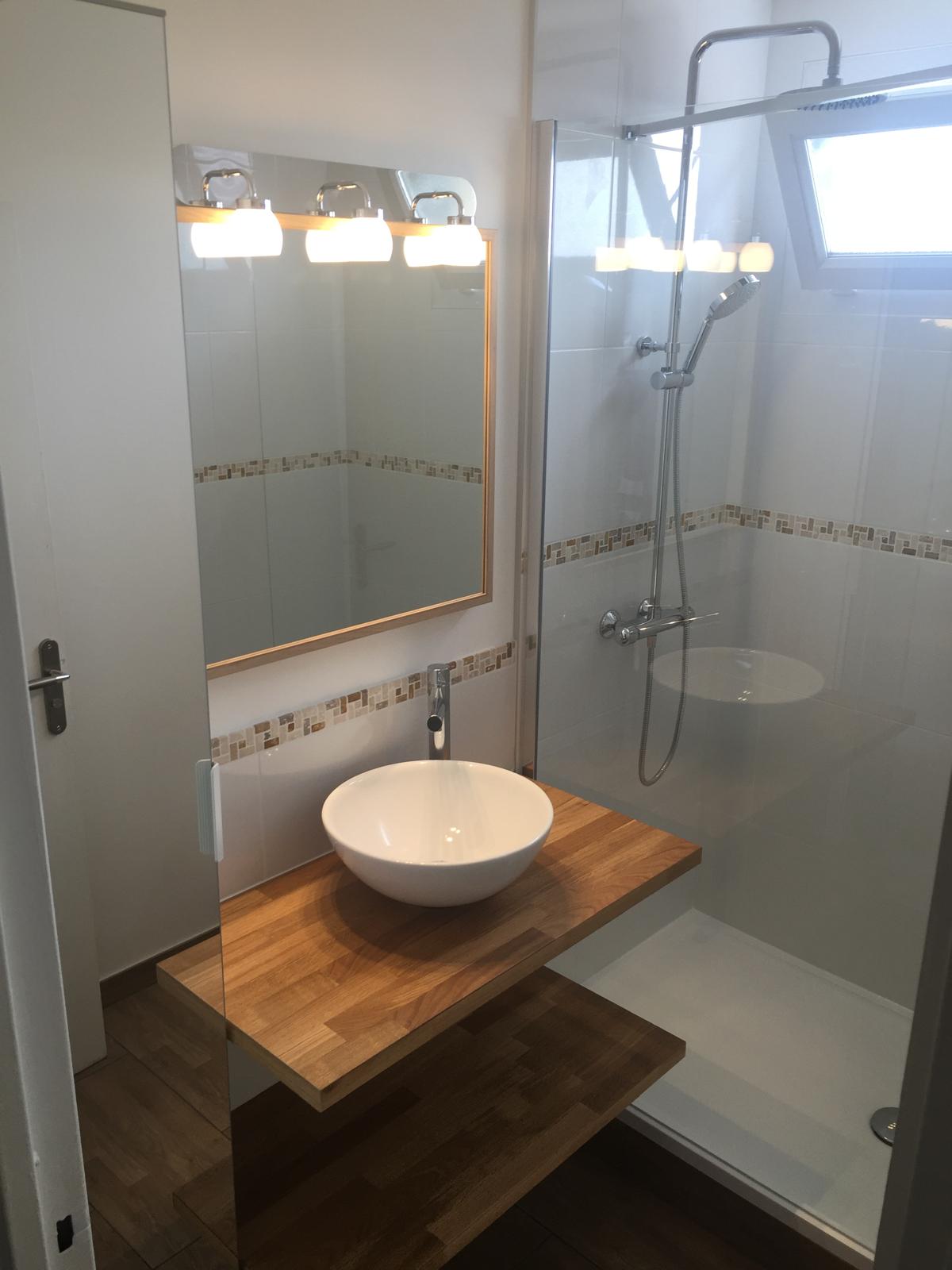 Salle de bain — rénovation avec douche à l'italienne — après